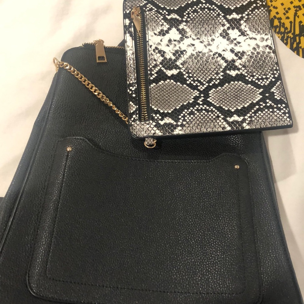 Backpack - Picture 3 of 8